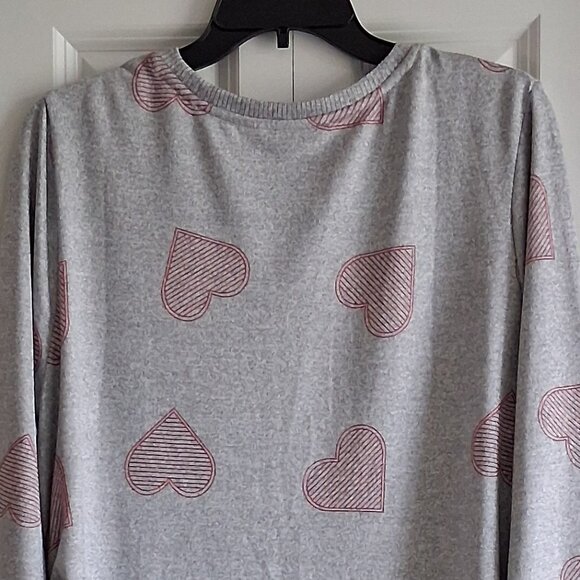 Kiss & Fly Gray with Hearts 3/4 Sleeve Top Women's Size XL - Picture 10 of 12